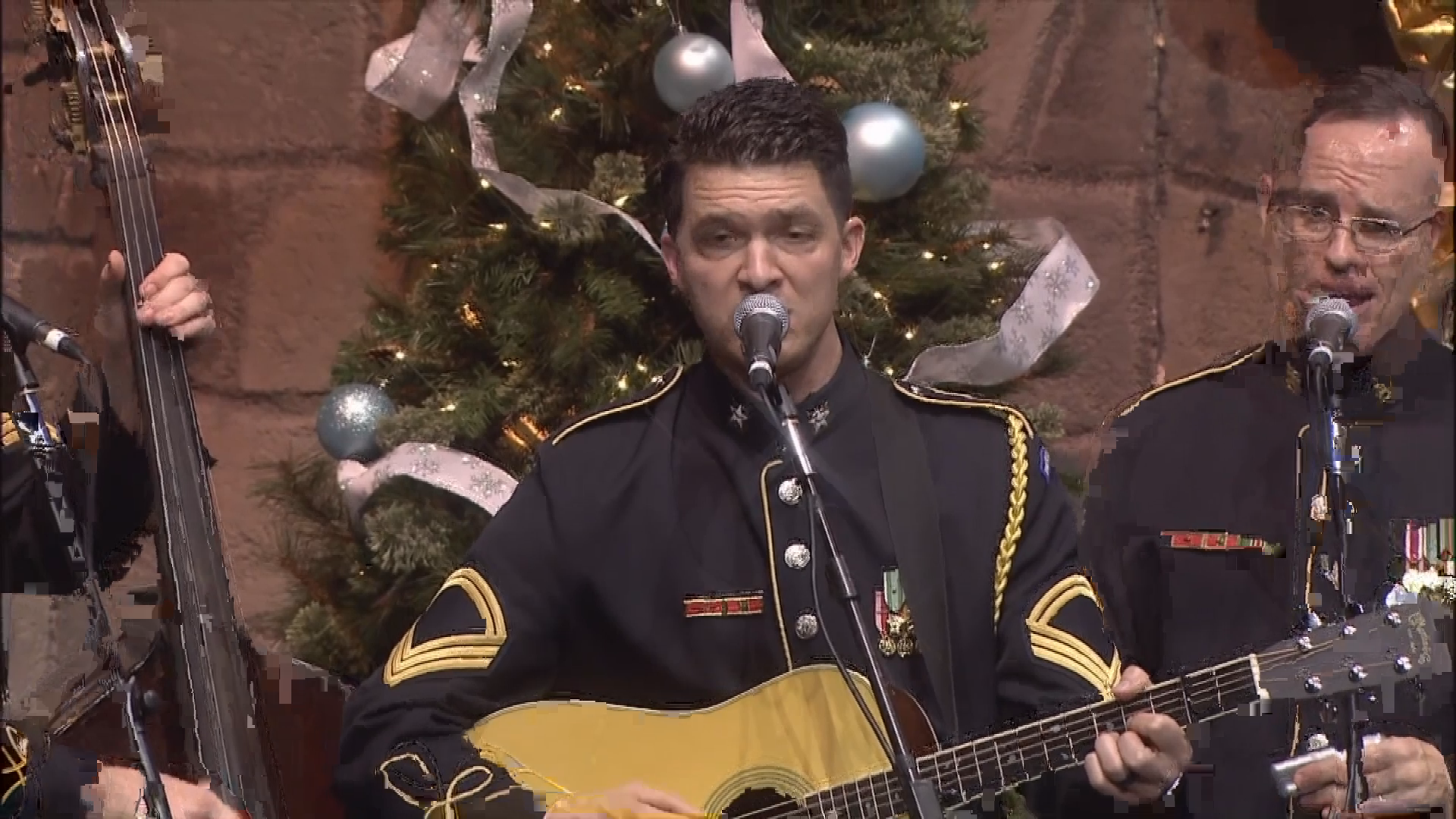 The U.S. Army Band's American Holiday "Bluegrass Christmas Medley"
