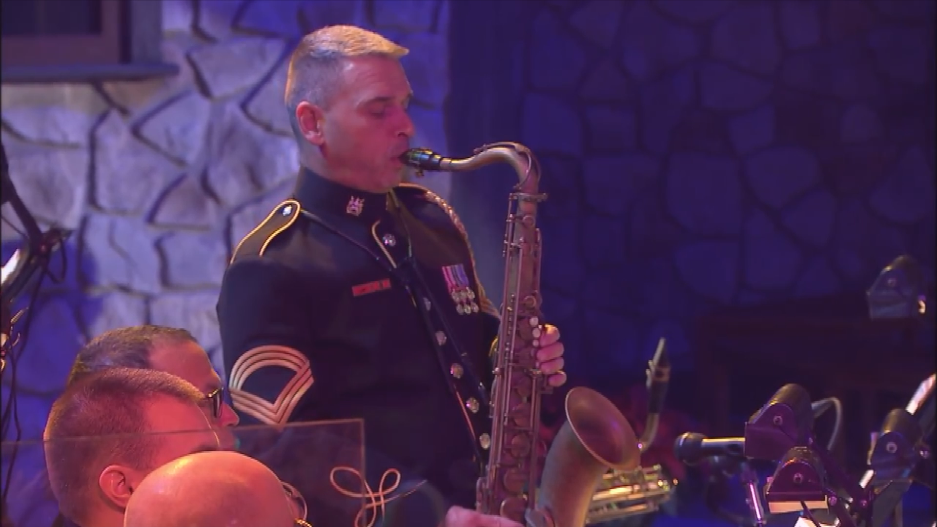 US Army Jingle Bells and Louisiana Christmas Day-Holiday Programming