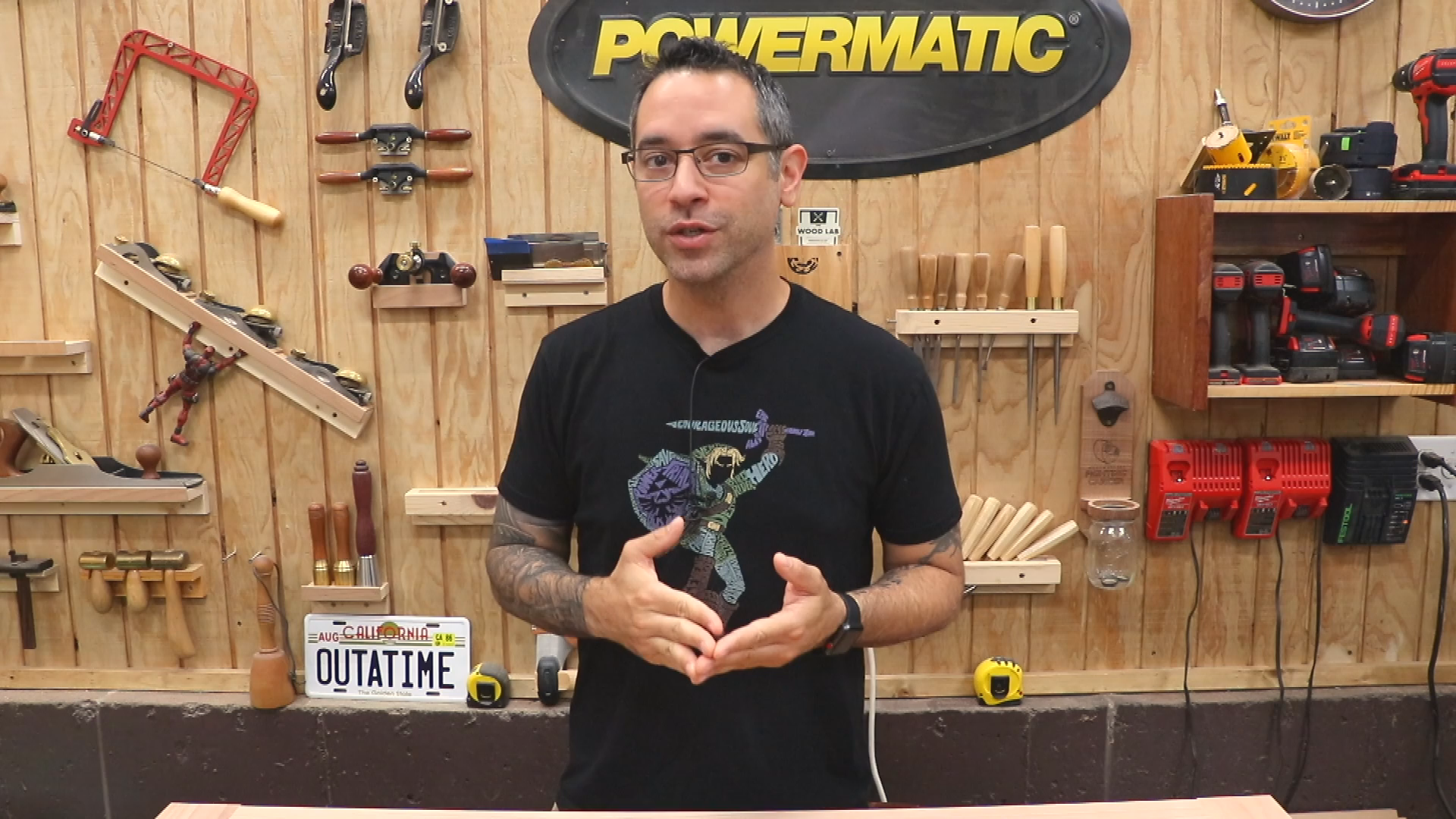 The Wood Whisperer: Chiseling Corners